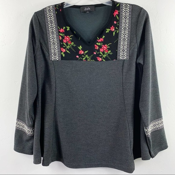Women's Joh Boho Long Sleeve Trapeze Top, Floral Bibbing, Gray, Accent Stitching - Picture 6 of 6